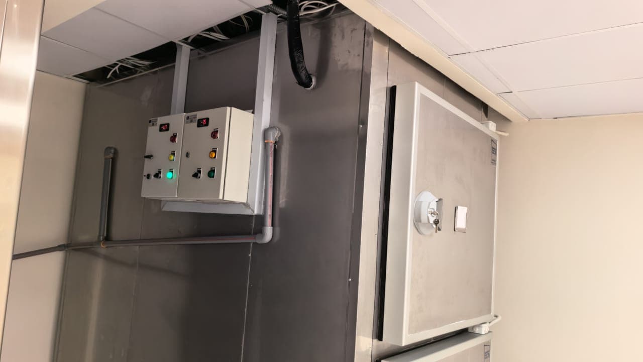 Digital temperature control panel
