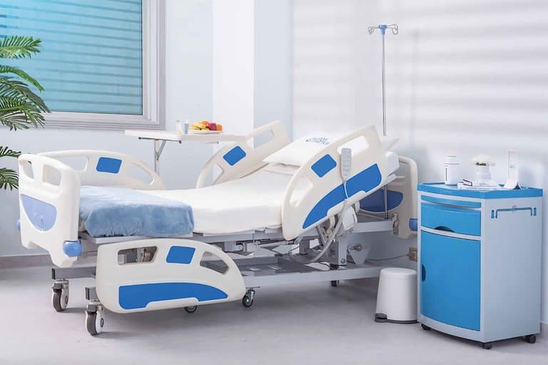 Groupe Medicalab : lits d'hôpital, réfrigération mortuaire et équipements de mobilité fabriqués à Médine et Badr City